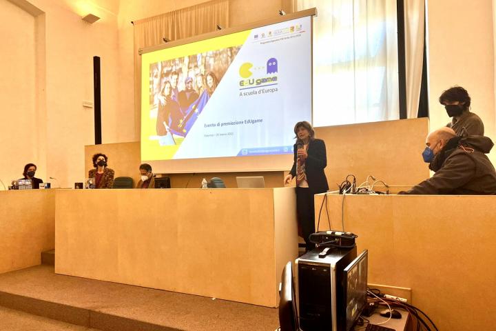 Patrizia Valenti, AdG del PO FSE interviene alla premiazione